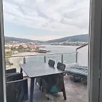 A Estrenar Con Vistas Naroa * Коркубион