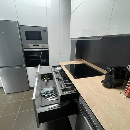 A Estrenar Con Vistas Naroa *