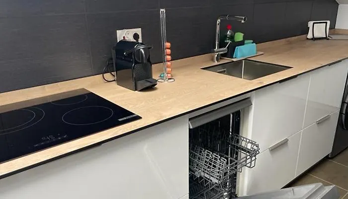 A Estrenar Con Vistas Naroa *